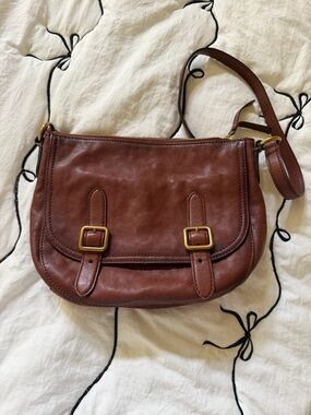 Frye Leather Lily Crossbody Bag - Classic Women's Saddle Style